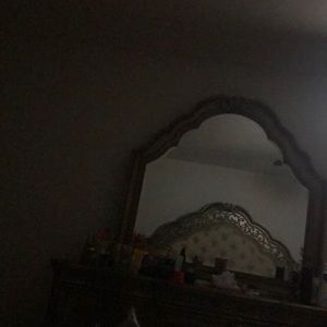 Meet your Posher, Ndeye